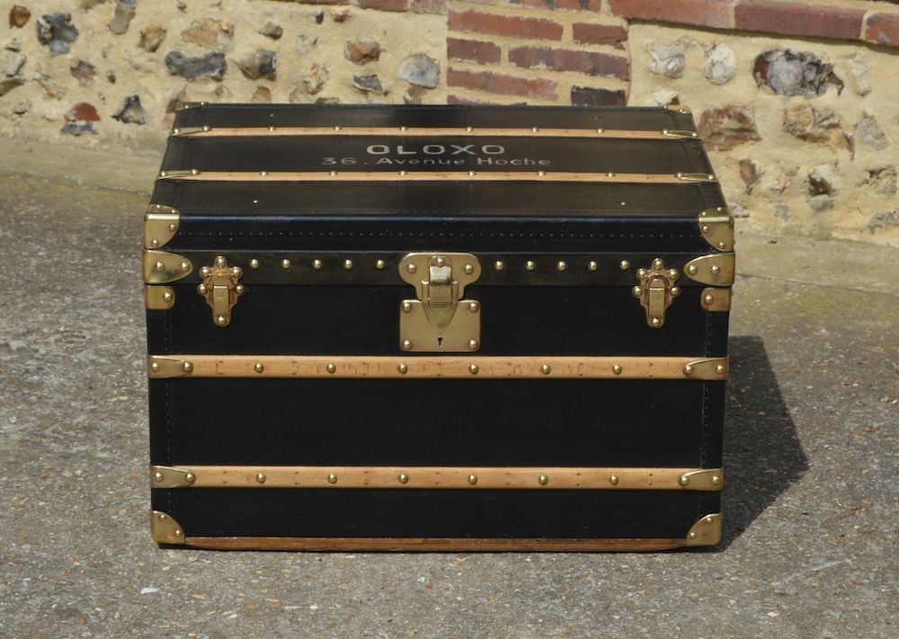 Antique Louis Vuitton damier trunk for sale - Bagage Collection