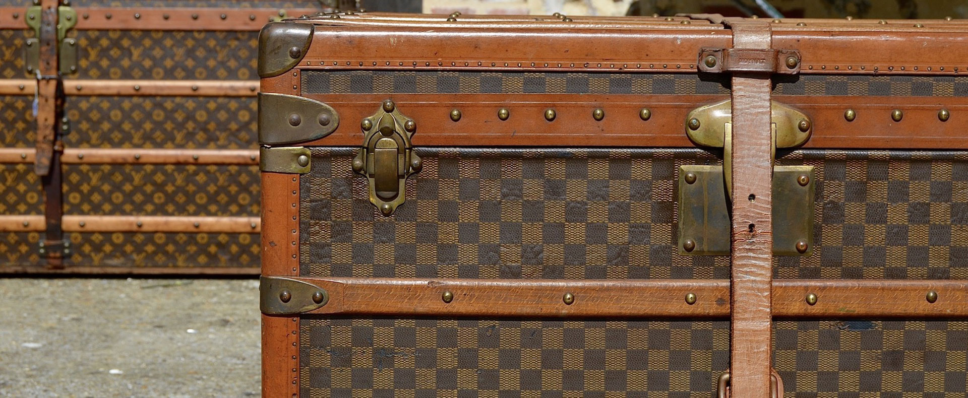 Louis Vuitton linen secretary trunk restoration - Malle2luxe