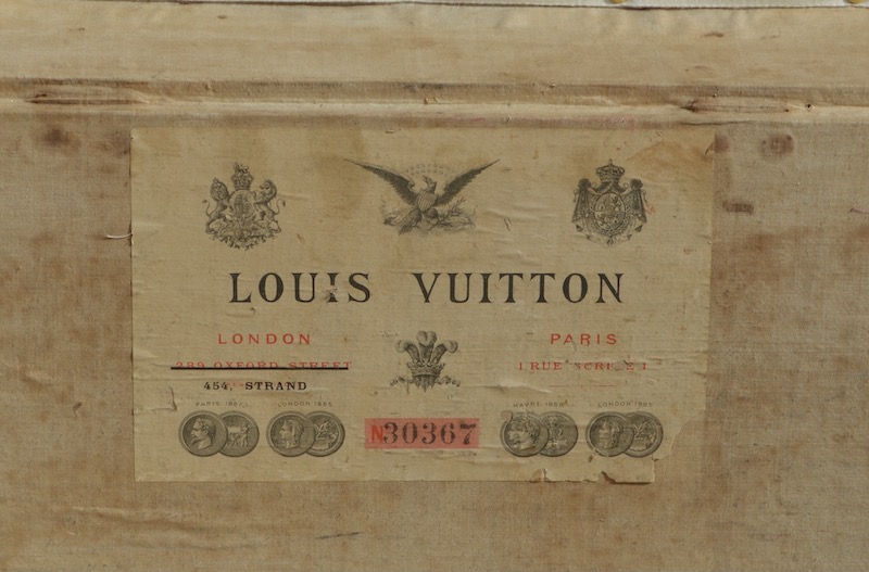 Malle de la marque Louis Vuitton entre 1854 et 1876. – Rémi Dubois  Antiquités